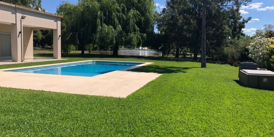 Club De Campo Casuarinas Del Pilar - Casa en Venta en Pilar con 3 dorm., 6 amb., 500 m2 cubiertos y 1.650 m2 totales - imagen 3