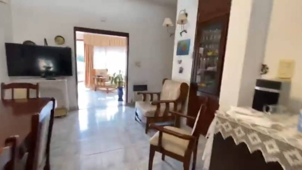 Casa disponible en Córdoba · dueño directo · 3 dorm · cochera · 380 m² de lote - Imagen 2