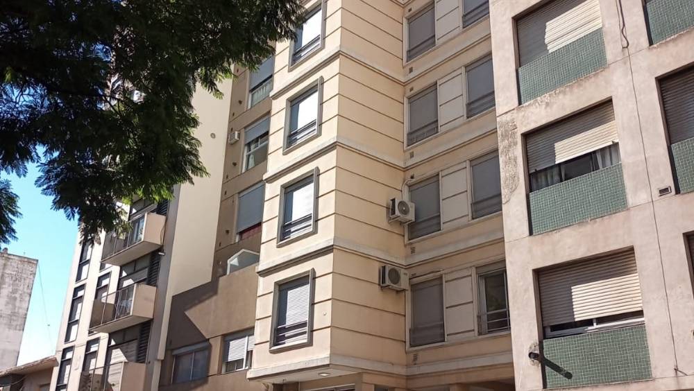 Vendemos Hermoso Departamento - Departamento en Venta en Bahía Blanca con 1 dorm. - imagen 2