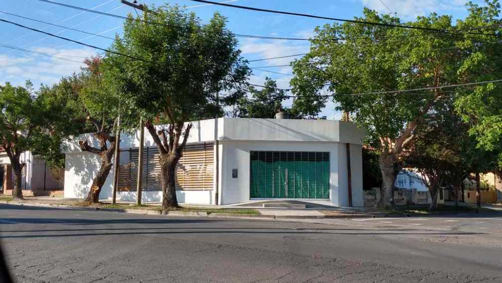 local comercial en Tres Cerritos - Imagen 1