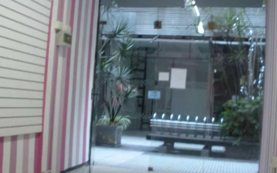 Comprar Local en San Nicolás · dueño directo · 2 ambientes - Imagen 4