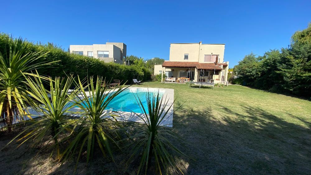 Tu próximo Departamento en Venta en Benavidez · barrio privado · dueño directo · 4 o más dorm · 5 cocheras - Imagen 1
