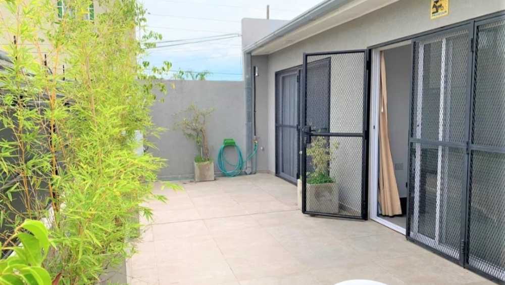 Galpón en Venta en Ramos Mejia, · dueño directo · 4 o más dorm · 2 cocheras · 297 m² de lote - Imagen 4