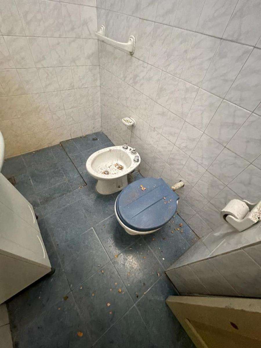 Dueo Vende 3 Propiedades Juntas - Casa en Venta en Córdoba con 4 dorm., 6 amb., 1.666 m2 cubiertos y 1.913 m2 totales - imagen 9