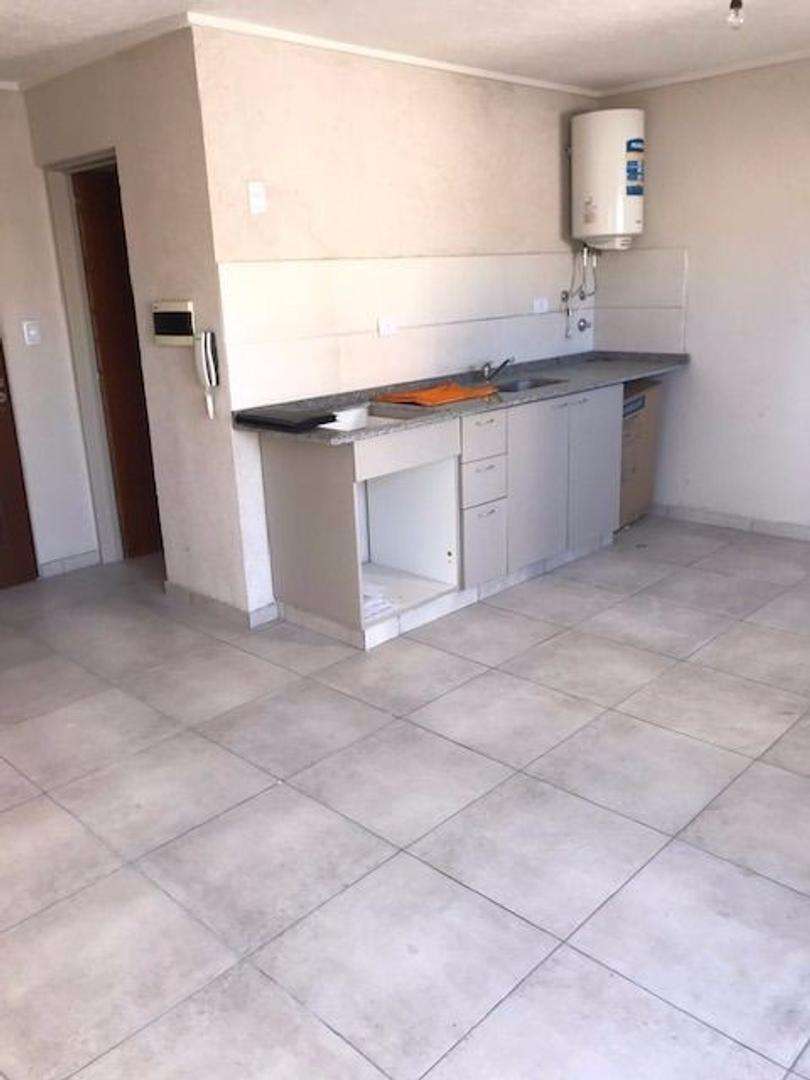 Monoambiente Alquilo...excelente Ubicacin - Departamento en Alquiler en Moron con 1 dorm. - imagen 5