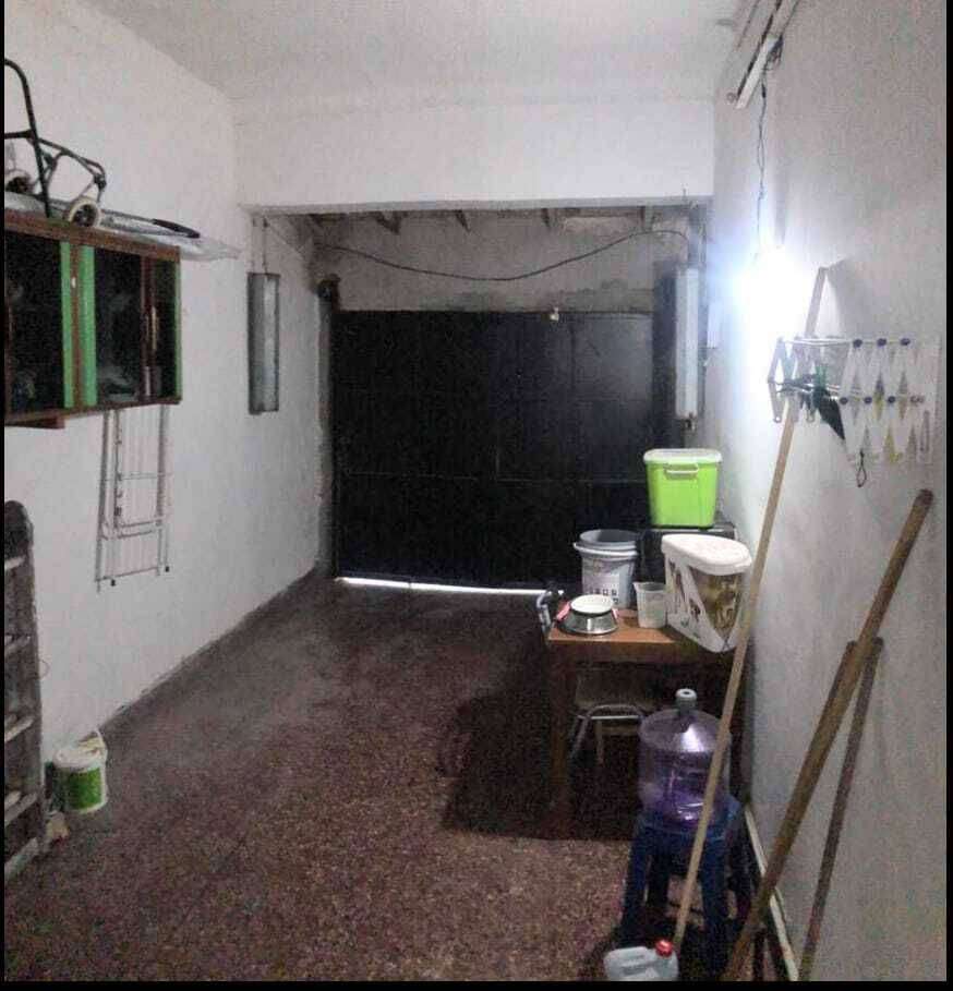 Casa A La Venta De 3 Ambientes En Monte Grande Con Jardn, Parrilla Y Cochera. - Casa en Venta en Monte Grande con 2 dorm., 3 amb., 150 m2 cubiertos y 300 m2 totales - imagen 2