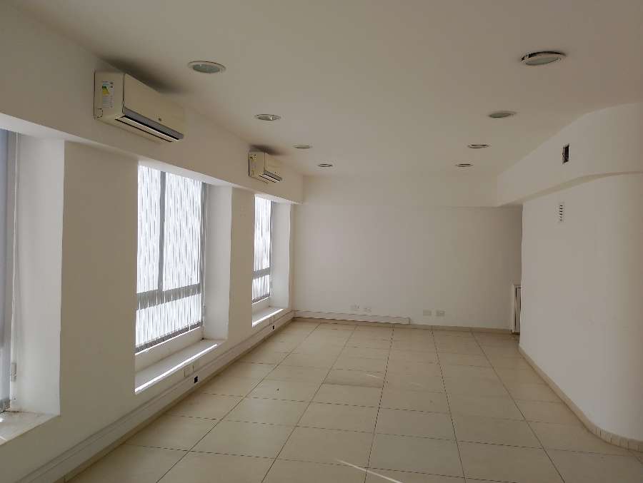 Alquiler De Amplias Y Luminosas Oficinas - Oficina en Alquiler en San Nicolás con 200 m2 cubiertos - imagen 6