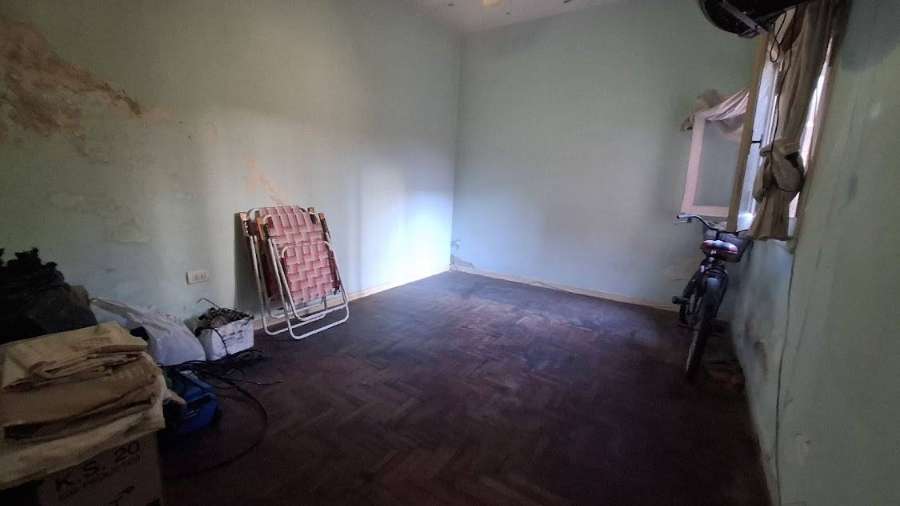 Venta De Ph 3 Ambientes A Reciclar Con Garage Y Terraza En Remedios De Escalada, Lans. - Casa en Venta en Remedios de Escalada con 2 dorm., 3 amb., 64 m2 cubiertos y 64 m2 totales - imagen 4