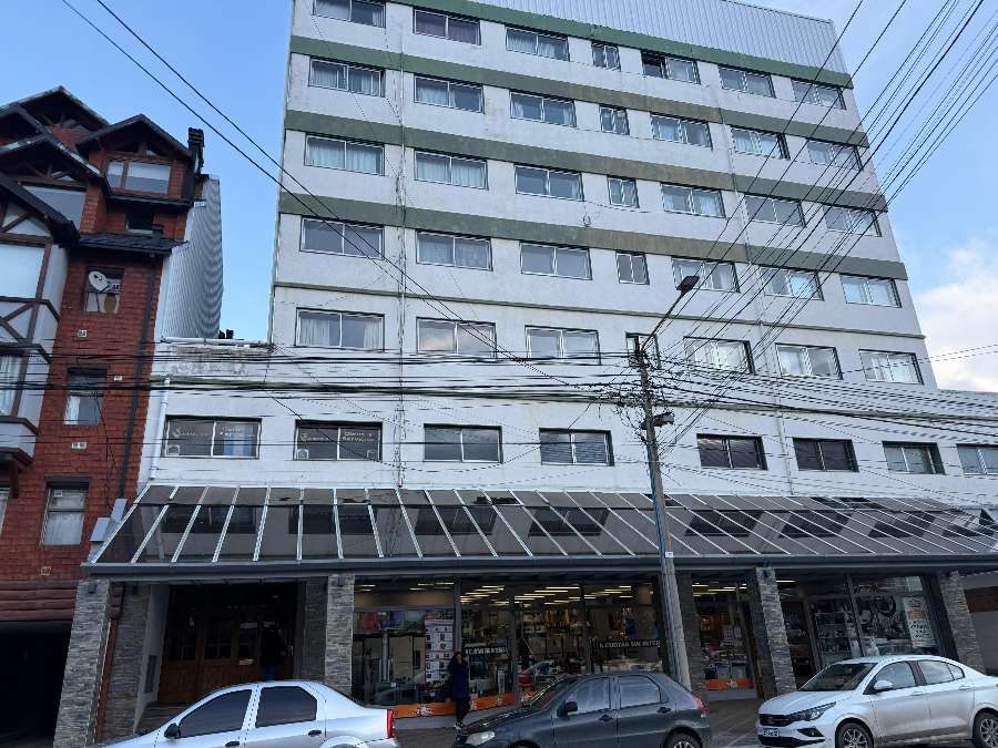 OFICNA EN VENTA CENTRO BARILOCHE - Imagen 2