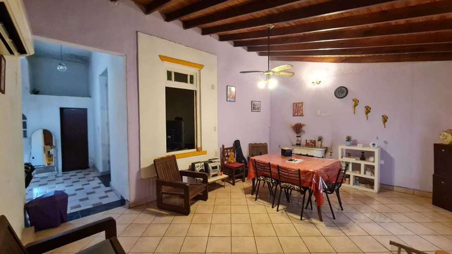 Casa En Venta En Villa Devoto! - Casa en Venta en Villa Devoto con 4 dorm., 5 amb., 145 m2 cubiertos y 175 m2 totales - imagen 2