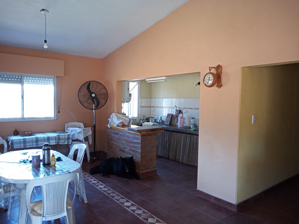 Tu próxima Casa en Venta en Cortaderas · dueño directo · 3 dorm · 2 cocheras · 2,5 m² de lote - Imagen 2