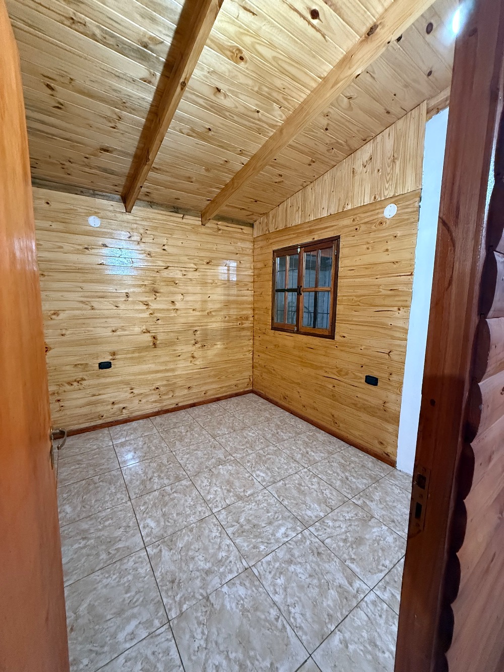 Casa En Venta En Posadas, Misiones, 2 Dormitorios Y 1 Bao - Casa en Venta en Posadas con 2 dorm., 4 amb., 60 m2 cubiertos y 360 m2 totales - imagen 6