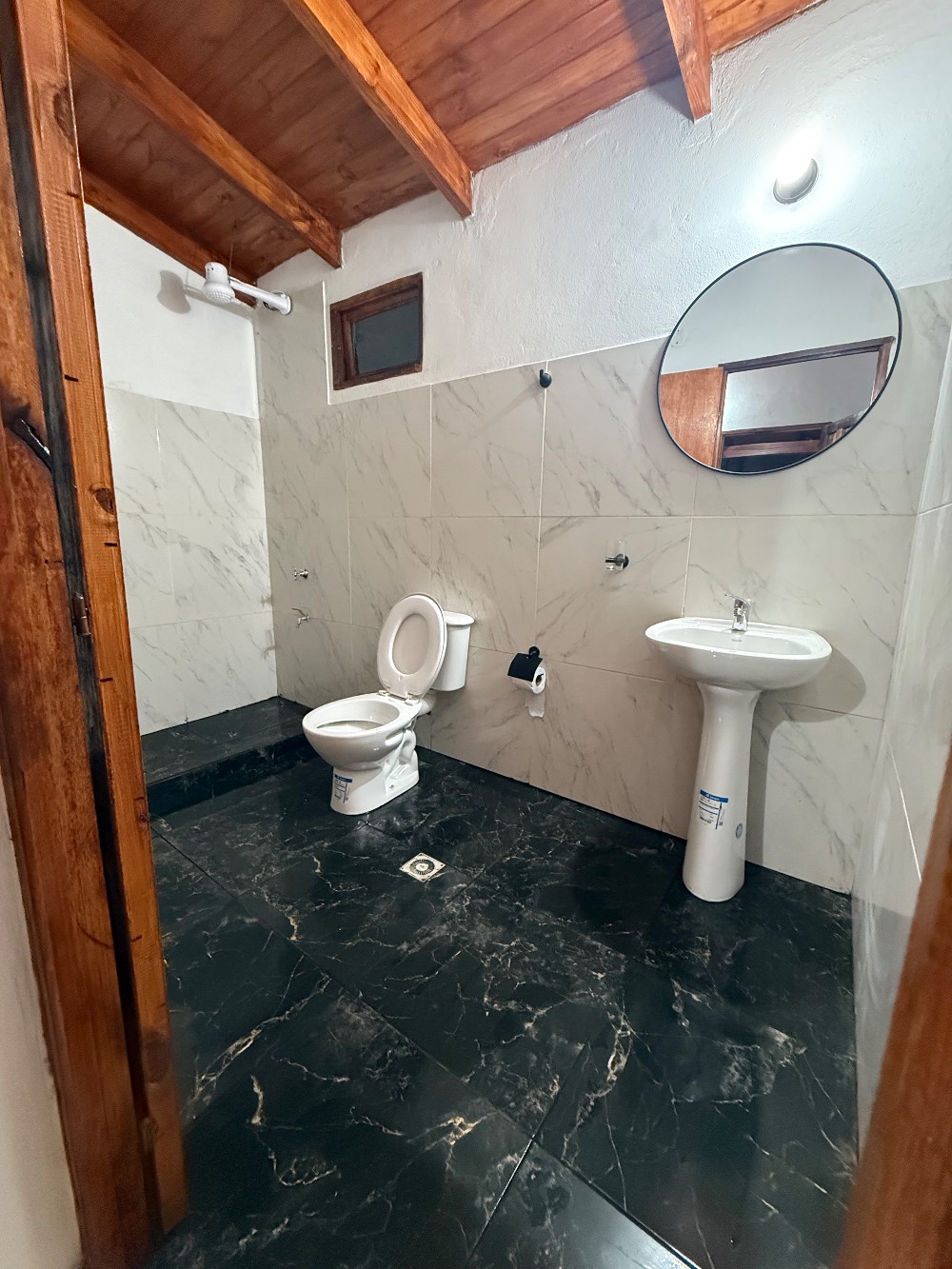 Casa En Venta En Posadas, Misiones, 2 Dormitorios Y 1 Bao - Casa en Venta en Posadas con 2 dorm., 4 amb., 60 m2 cubiertos y 360 m2 totales - imagen 8