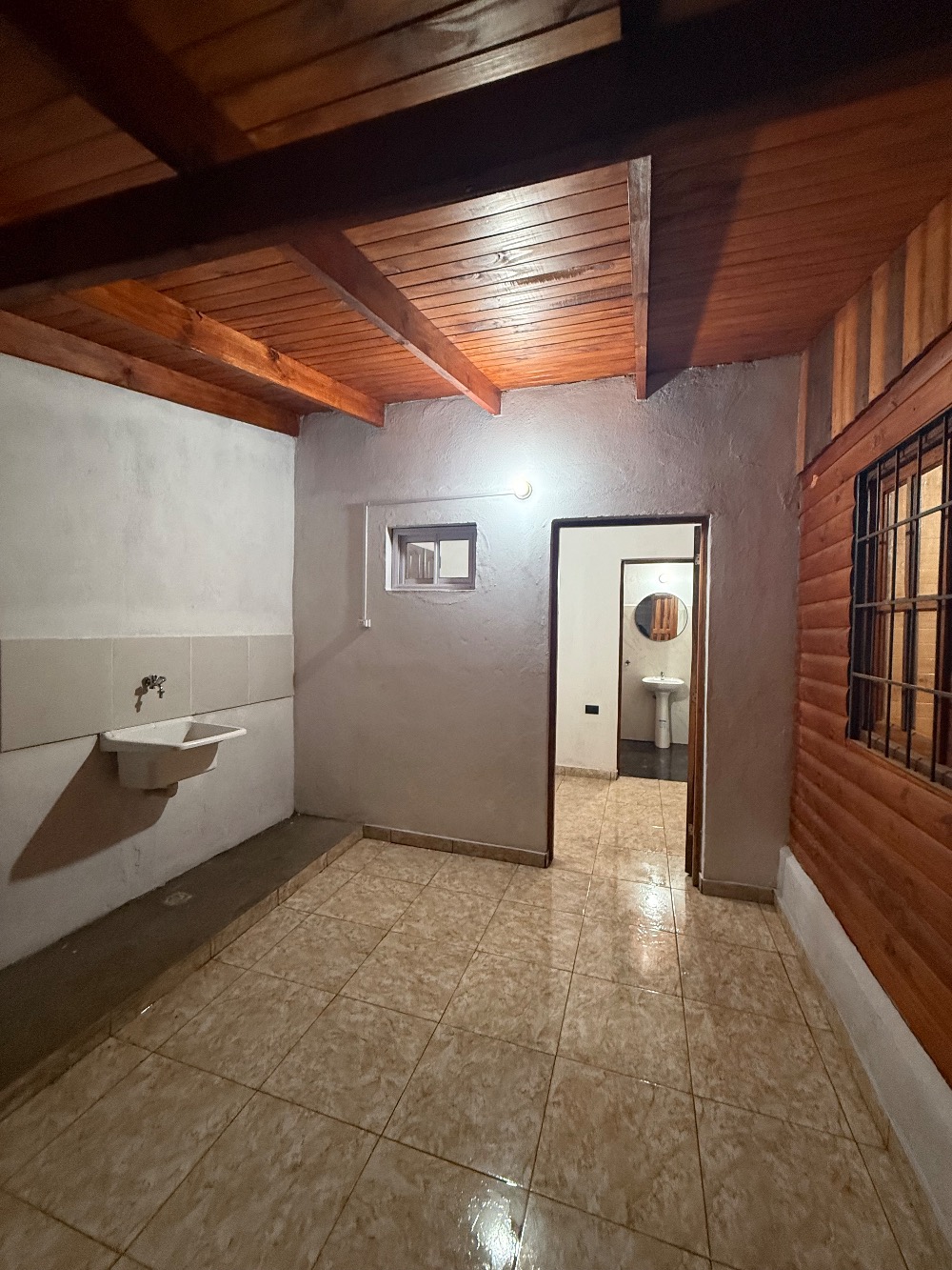 Casa En Venta En Posadas, Misiones, 2 Dormitorios Y 1 Bao - Casa en Venta en Posadas con 2 dorm., 4 amb., 60 m2 cubiertos y 360 m2 totales - imagen 9