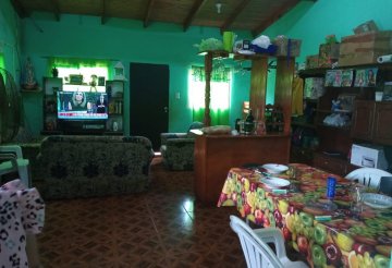Casa disponible para la en Venta en Puerto Rico · dueño directo · 4 o más dorm · cochera · 1,2 m² de lote - Imagen 3