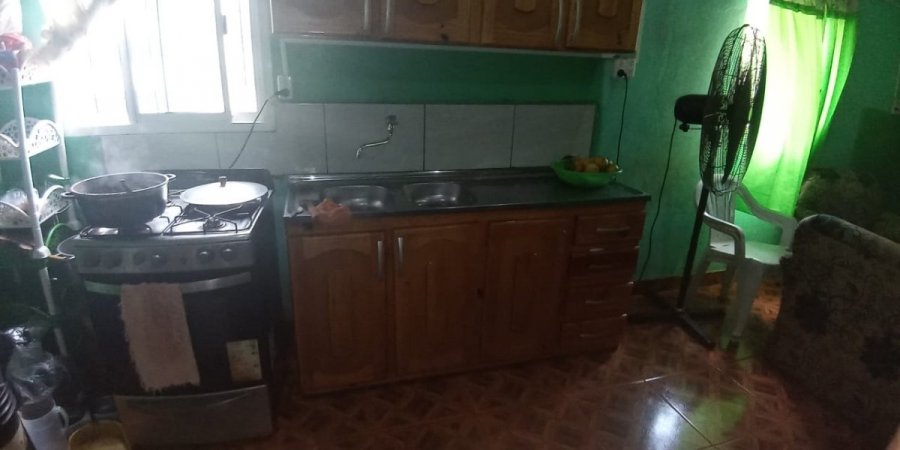 Casa en Venta en Puerto Rico con 4 dorm., 210 m2 cubiertos y 1.200 m2 totales - imagen 2