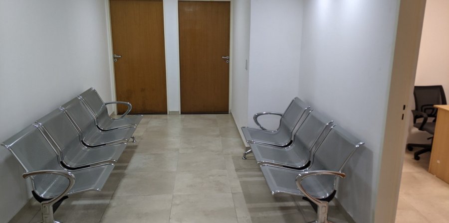 Consultorio en Alquiler en Rosario con 12 m2 cubiertos - imagen 2