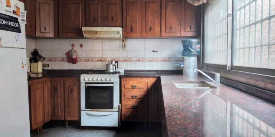 Gran Casa A Reciclar - Oportunidad Inmobiliaria! Terreno Muy Grande! - Casa en Venta en Esteban Echeverria con 3 dorm., 6 amb., 189 m2 cubiertos y 625 m2 totales - imagen 2