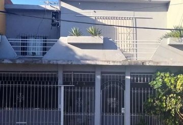 Oportunidad: Departamento en Venta en Bernal · dueño directo · 3 dorm · 4 ambientes · cochera - Imagen 1