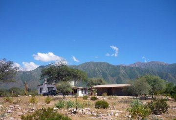 Casa en Venta en La Rioja con 2 dorm y 6 ha - Imagen 2