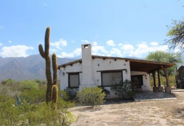 Casa en Venta en La Rioja con 2 dorm y 6 ha - Imagen 5