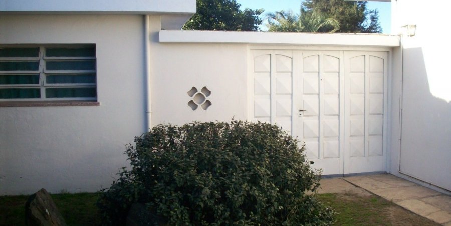 Casa en Venta en Córdoba con 4 dorm., 600 m2 cubiertos y 600 m2 totales - imagen 4