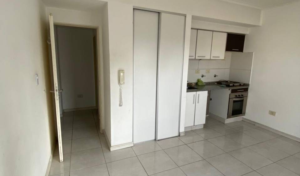 Departamento disponible para la en Alquiler en Lanus · dueño directo · 1 dorm · 1 ambientes · 31 m² de lote - Imagen 3