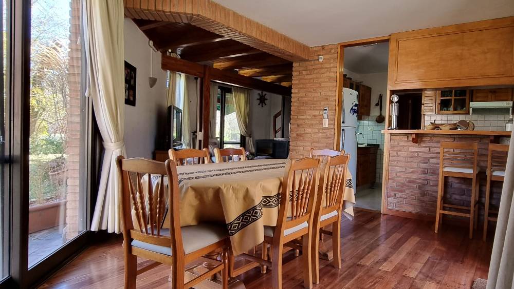 Tu próximo Departamento en Venta en Córdoba · barrio con seguridad · dueño directo · 4 o más dorm · 2 cocheras - Imagen 2