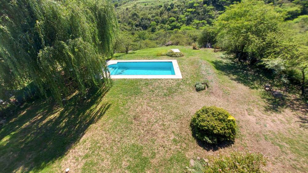 Hermosa Casa En Las Sierras - Casa en Venta en Villa Carlos Paz con 3 dorm., 6 amb., 400 m2 cubiertos y 1.200 m2 totales - imagen 13