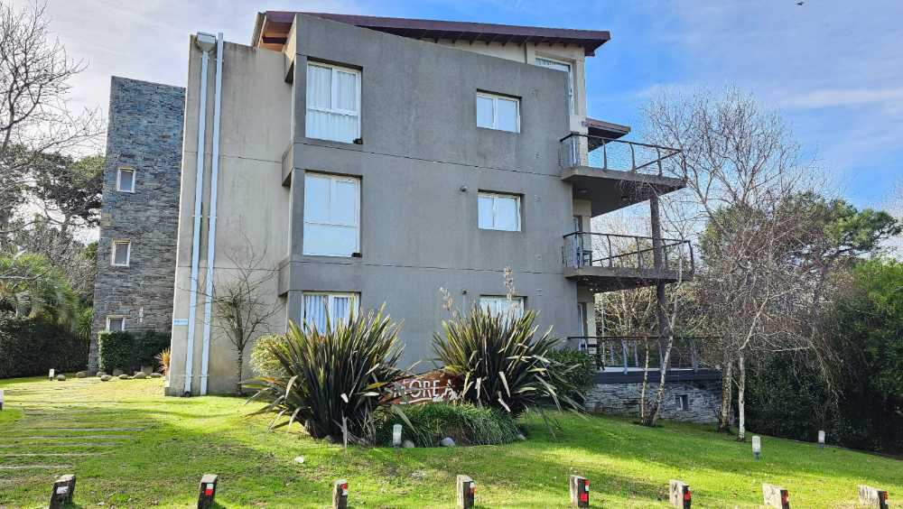Casa en Pinamar para en Venta · dueño directo · 3 dorm · cochera · 1 m² de lote - Imagen 1