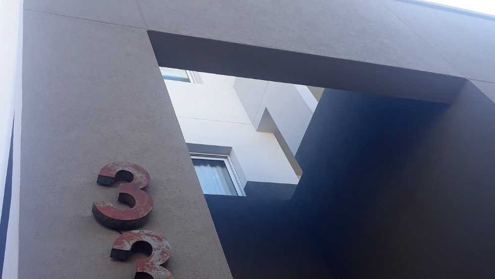 Cochera en venta - Imagen 1