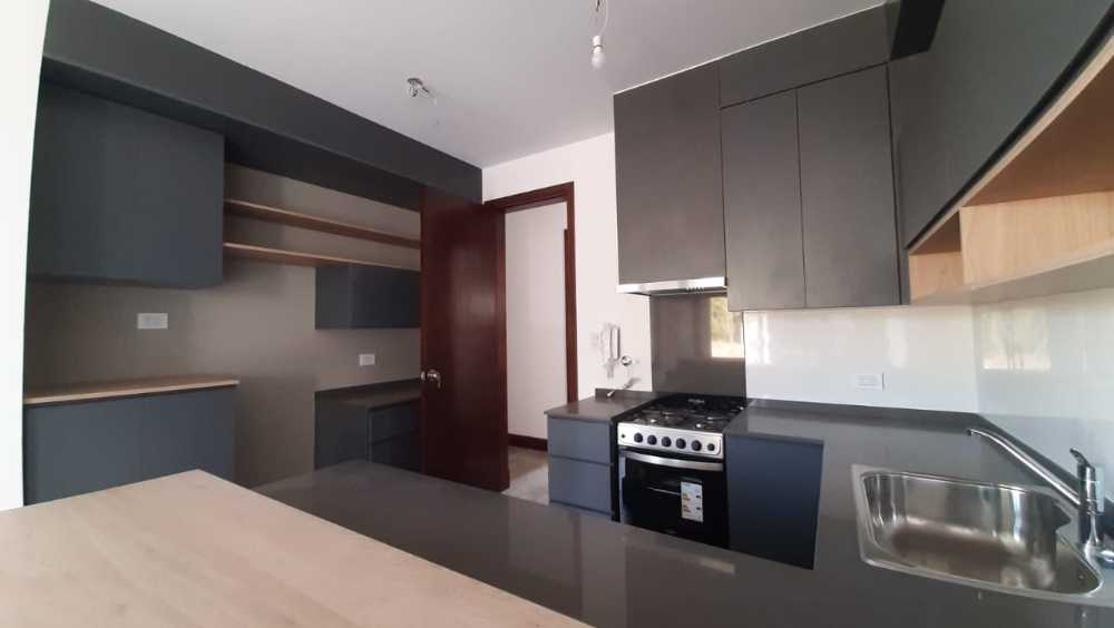 Casa en Venta Barrio Golf Nuevo, Río Cuarto - Imagen 2