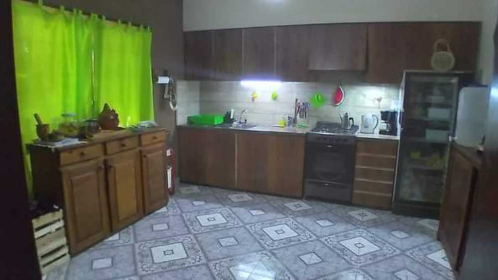 Excelente Pripiedad Con 2 Viviendas - Casa en Venta en General Alvear con 3 dorm., 6 amb., 280 m2 cubiertos y 800 m2 totales - imagen 10