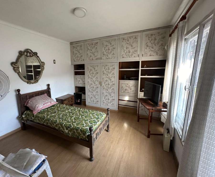 Venta Casa familiar 3 amb. c/ parque, parrilla, lavadero independ. y cochera, Quilmes - Imagen 3