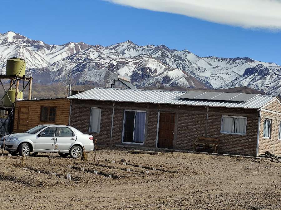 Alquilo Casa Temporario - Casa en Temporario en Uspallata con 2 dorm., 3 amb., 72 m2 cubiertos y 2.500 m2 totales - imagen 3