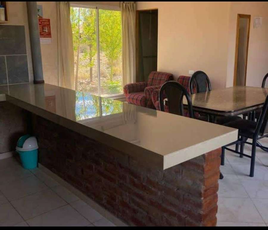 Alquilo Casa Temporario - Casa en Temporario en Uspallata con 2 dorm., 3 amb., 72 m2 cubiertos y 2.500 m2 totales - imagen 5