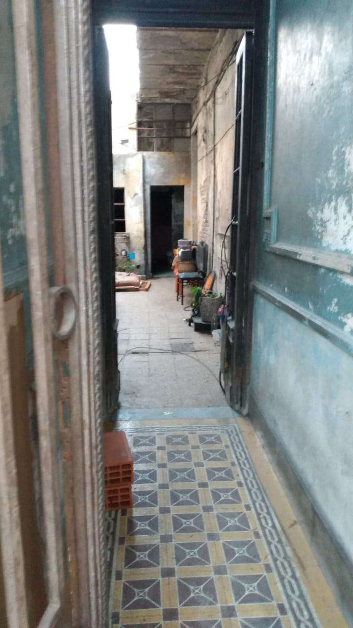 Terreno Para Edificar O Casa A Refaccionar Con Local Y Cochera De 136 M En Nueva Pompeya - Casa en Venta en Nueva Pompeya con 2 dorm., 3 amb., 100 m2 cubiertos y 136 m2 totales - imagen 2