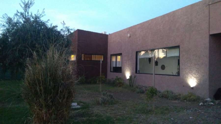 Terreno en San Rafael para en Venta · dueño directo · 2 dorm · 3 cocheras · 0,23 ha - Imagen 1