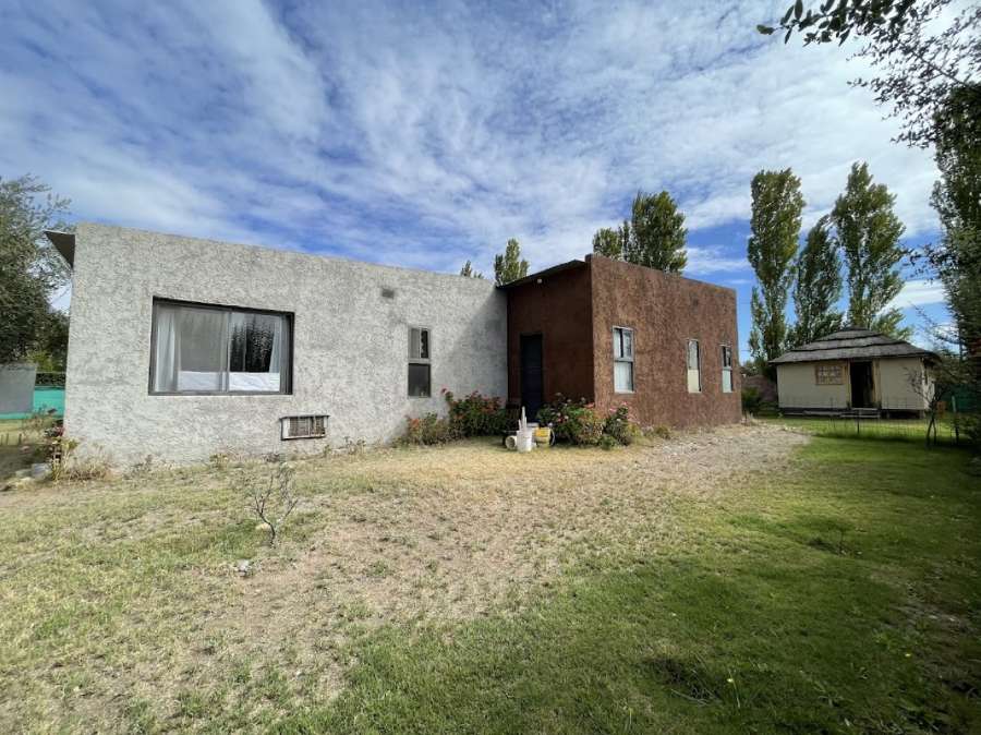 Vendo Casa Moderna En San Rafael, Mendoza, Con 2255 Mts De Terreno. - Casa en Venta en San Rafael con 2 dorm. y 180 m2 cubiertos - imagen 9