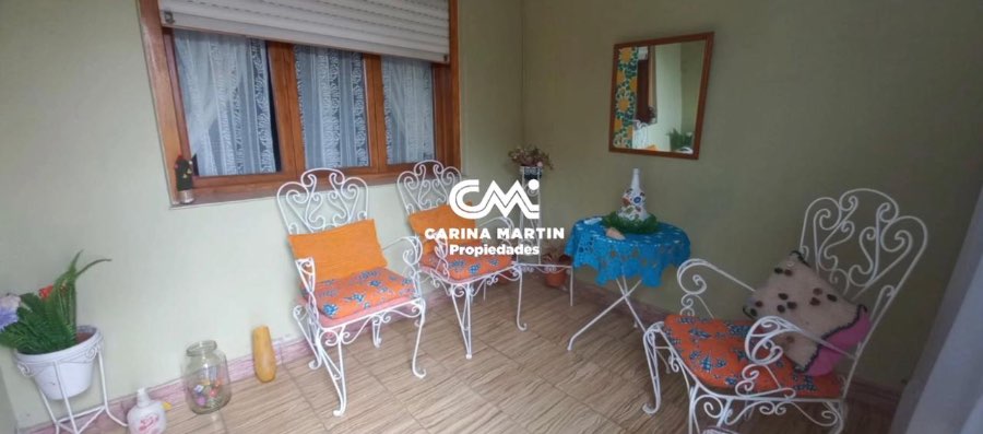 Casa En Venta - Casa en Venta en Bahía Blanca con 3 dorm., 4 amb., 118 m2 cubiertos y 330 m2 totales - imagen 2