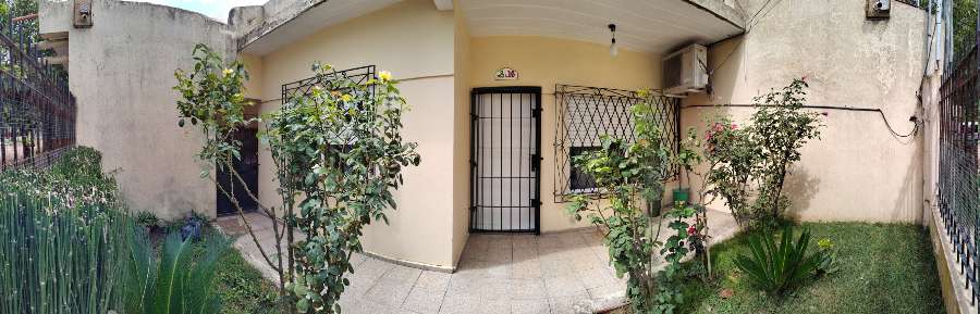 Venta De Casa 3 Amb Ms Depto 2 Amb. - Casa en Venta en Gonzalez Catan con 3 dorm., 5 amb., 125 m2 cubiertos y 300 m2 totales - imagen 2