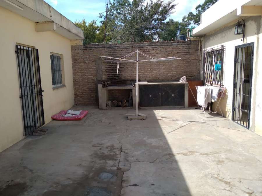 Venta De Casa 3 Amb Ms Depto 2 Amb. - Casa en Venta en Gonzalez Catan con 3 dorm., 5 amb., 125 m2 cubiertos y 300 m2 totales - imagen 14