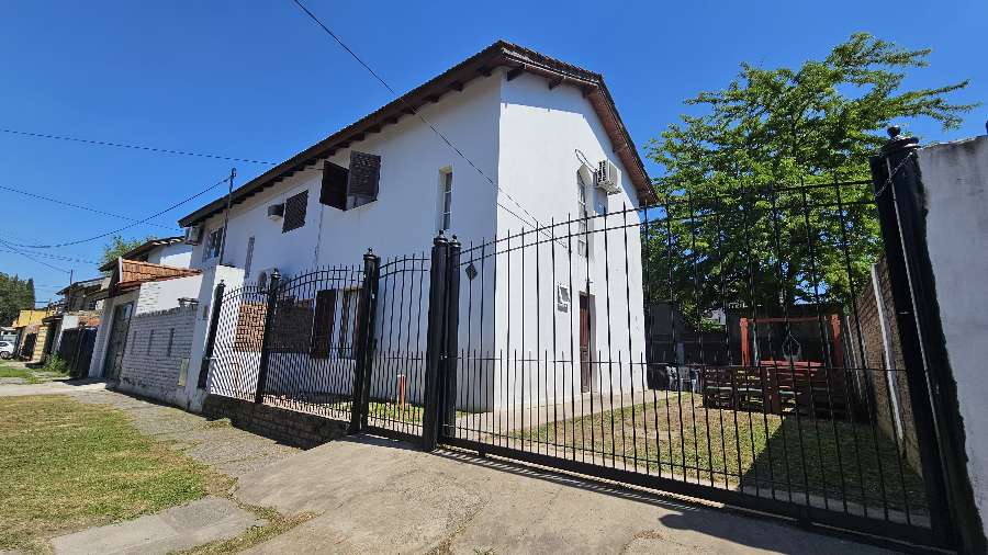 Vendo Duplex Ministro Rivadavia - Imagen 2