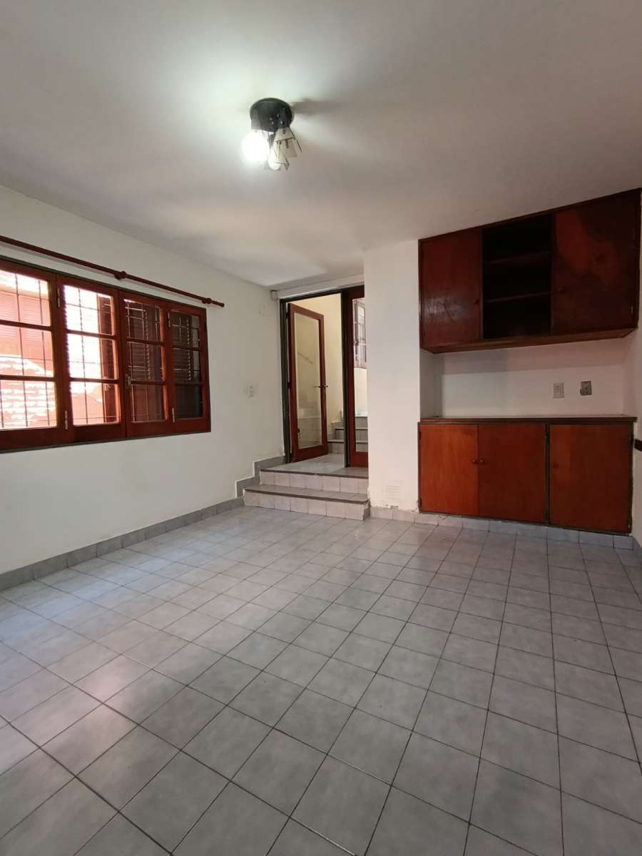 Vendo Duplex En Macrocentro - Casa en Venta en Río Cuarto con 3 dorm., 122 m2 cubiertos y 122 m2 totales - imagen 4