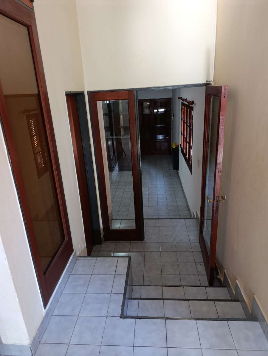 Vendo Duplex En Macrocentro - Casa en Venta en Río Cuarto con 3 dorm., 122 m2 cubiertos y 122 m2 totales - imagen 5