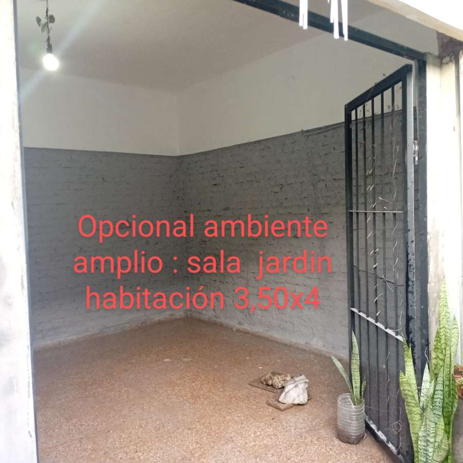 Casa disponible en Rosario · dueño directo · 2 dorm · 4 ambientes · 170 m² de lote - Imagen 1