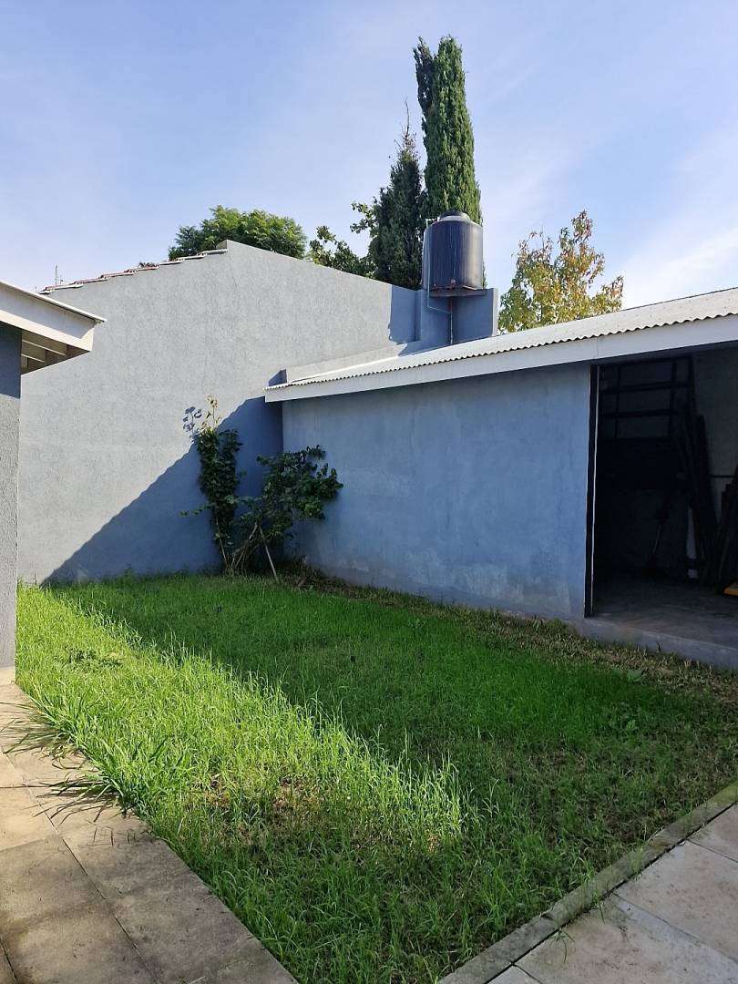 Venta De Casa 3 Ambientes En Temperley - Apto Crdito - Cochera Y Patio - Casa en Venta en Temperley con 2 dorm., 3 amb., 110 m2 cubiertos y 200 m2 totales - imagen 7