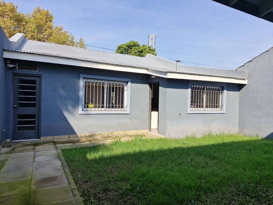 Venta De Casa 3 Ambientes En Temperley - Apto Crdito - Cochera Y Patio - Casa en Venta en Temperley con 2 dorm., 3 amb., 110 m2 cubiertos y 200 m2 totales - imagen 6