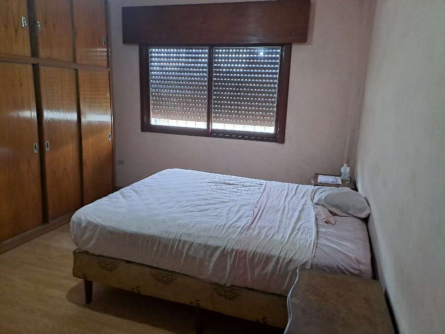 Casa única en Hurlingham en Venta · dueño directo · 3 dorm · 3 cocheras · 250 m² de lote - Imagen 4