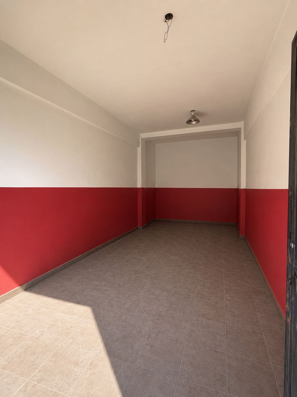 Casa En Venta En San Justo, Buenos Aires, Con 3 Dormitorios Y 2 Locales - Casa en Venta en San Justo con 3 dorm., 6 amb., 300 m2 cubiertos y 300 m2 totales - imagen 23